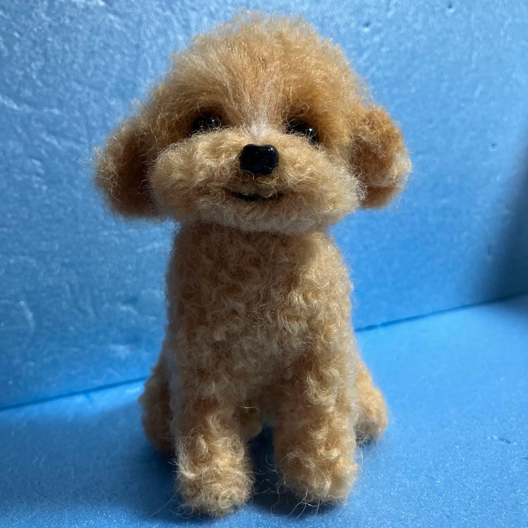 羊毛フェルトトイプードル