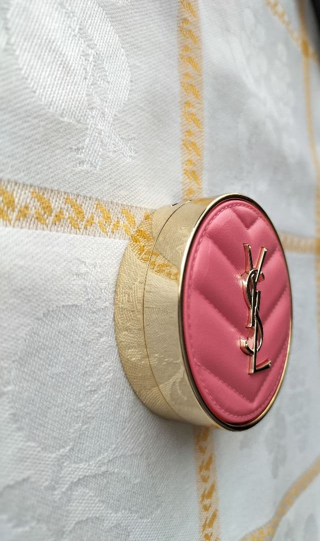 【新品・未使用】イヴ・サンローラン　 メイクミーブラッシュ パウダーS ９３他