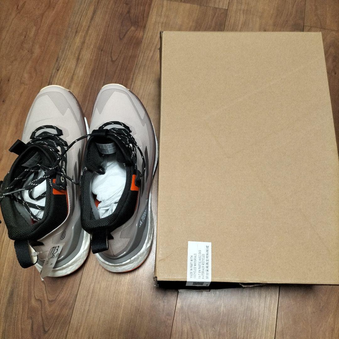 新品 26cm adidas FREE HIKER 2.0 GORE-TEX