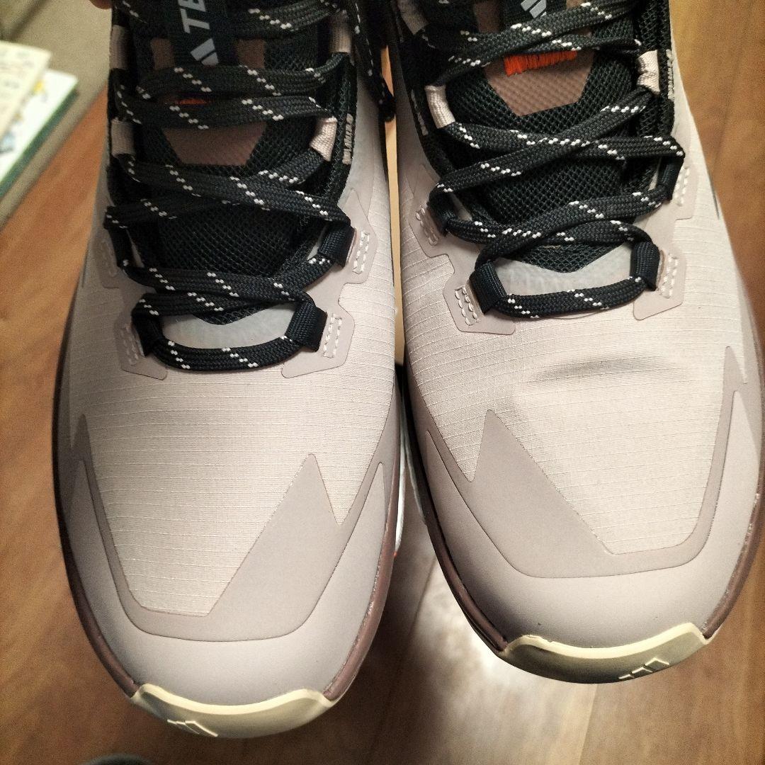 新品 26cm adidas FREE HIKER 2.0 GORE-TEX