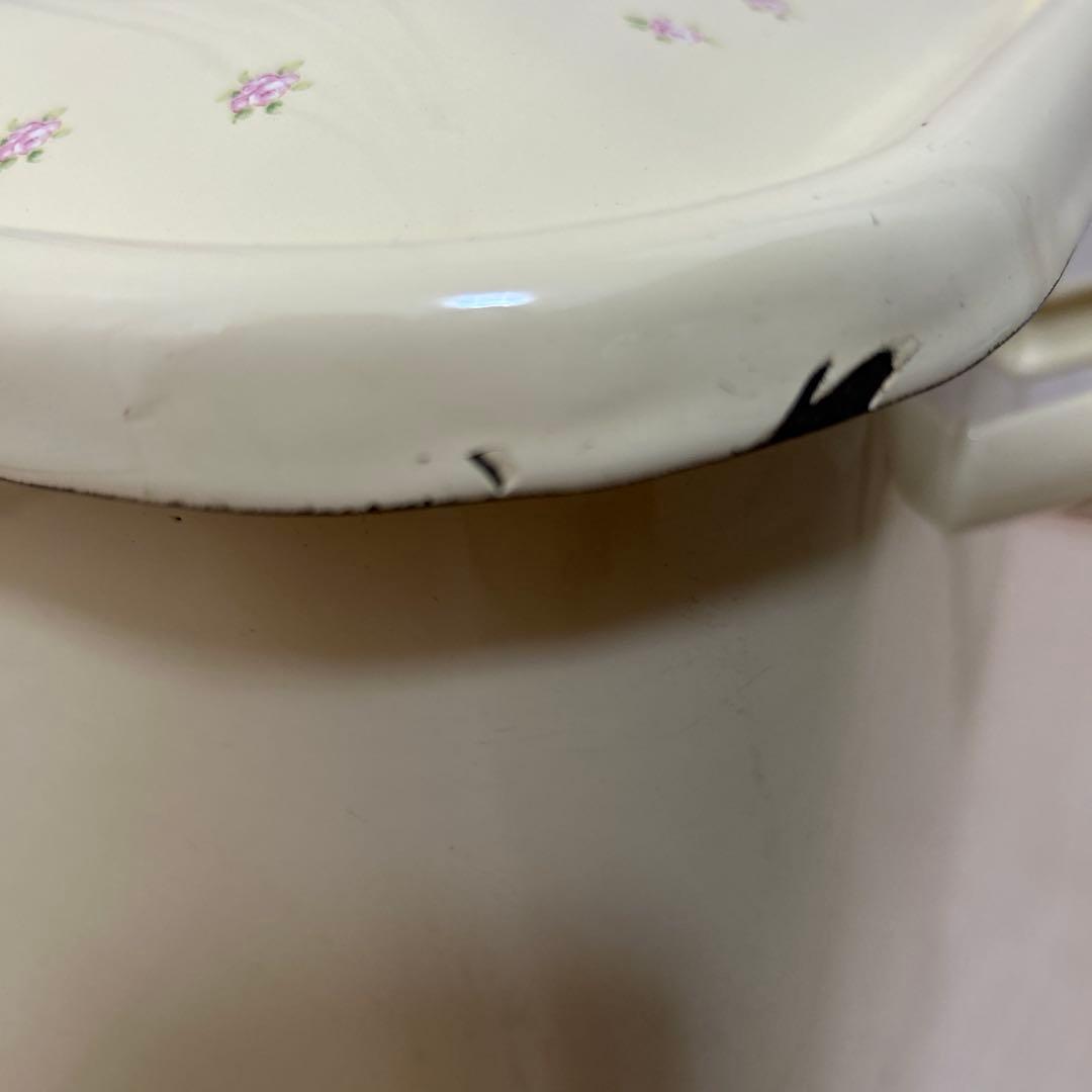 イマン　ホーロー缶　小物入れ　小物収納