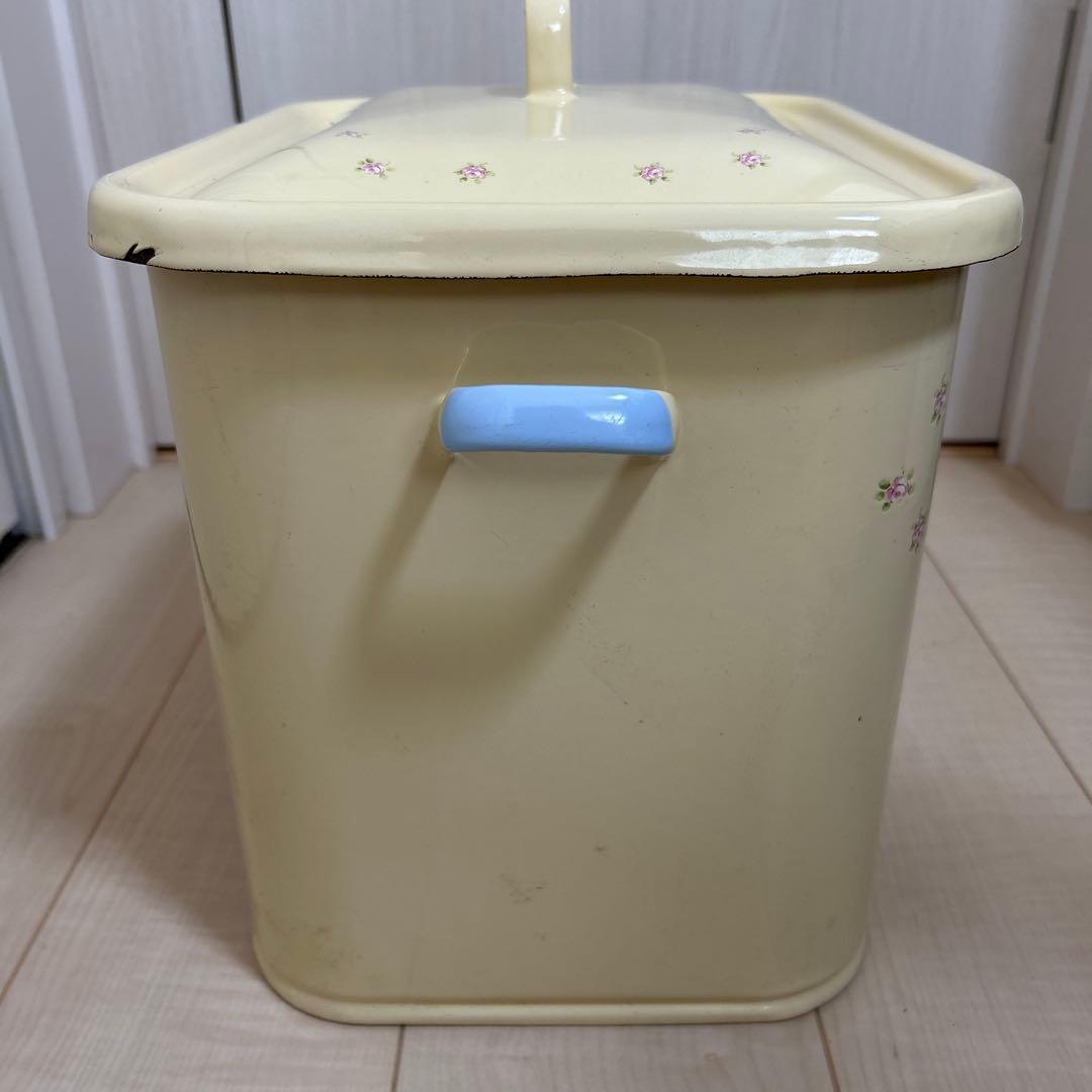 イマン　ホーロー缶　小物入れ　小物収納