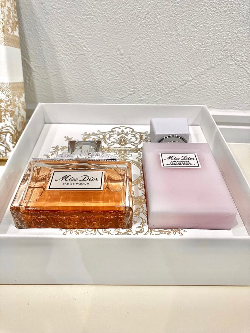 新品未使用 Miss Dior オードゥ パルファン 2023年クリスマスコフレ