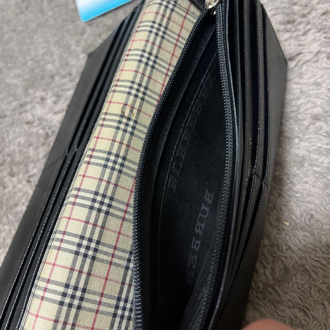 超美品Burberry 黒 レザー 長財布