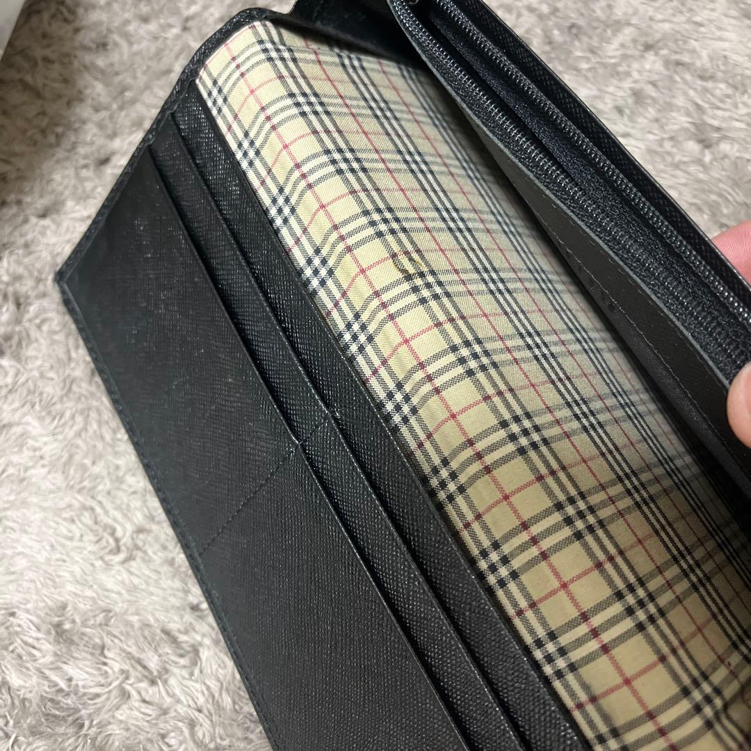 超美品Burberry 黒 レザー 長財布