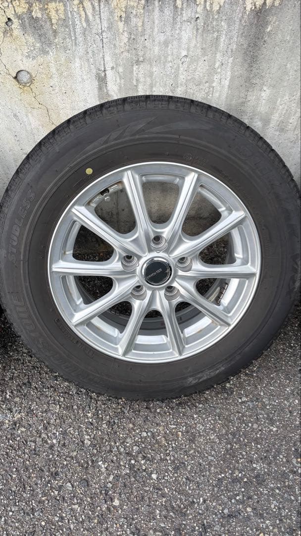 BLIZZAK VRX 195/65R15 スタッドレスタイヤホイール4本セット