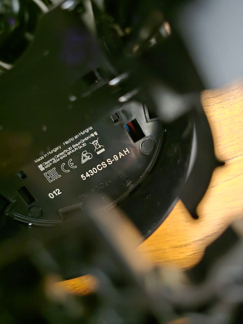 BRAUN ブラウン 電気シェーバー Series9 S9 動作確認済洗浄機付