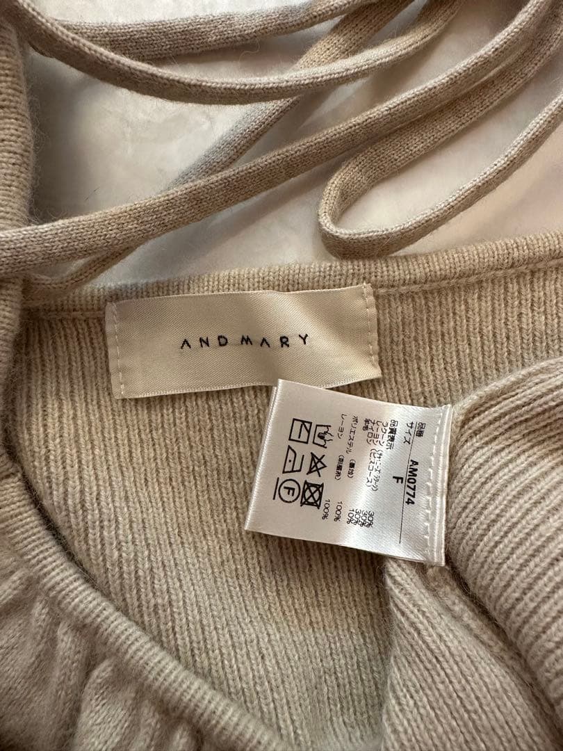 andmary Helena ribbon tops beigeアンドマリー