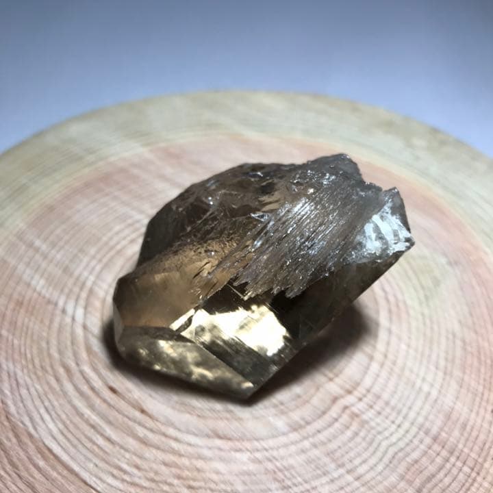 水晶ポイント・ガウリシャンカールスモーキー水晶　84ｇ