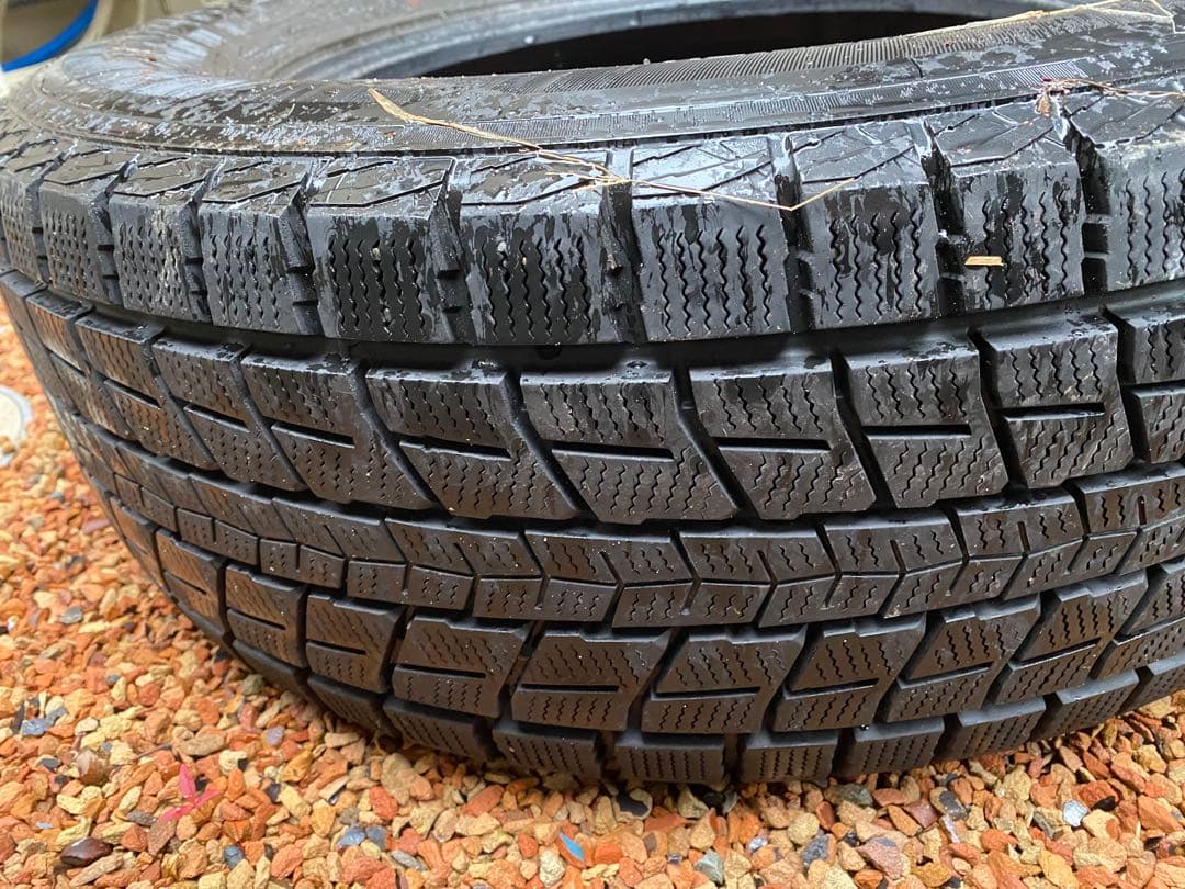 スタッドレスタイヤ 265/65R17