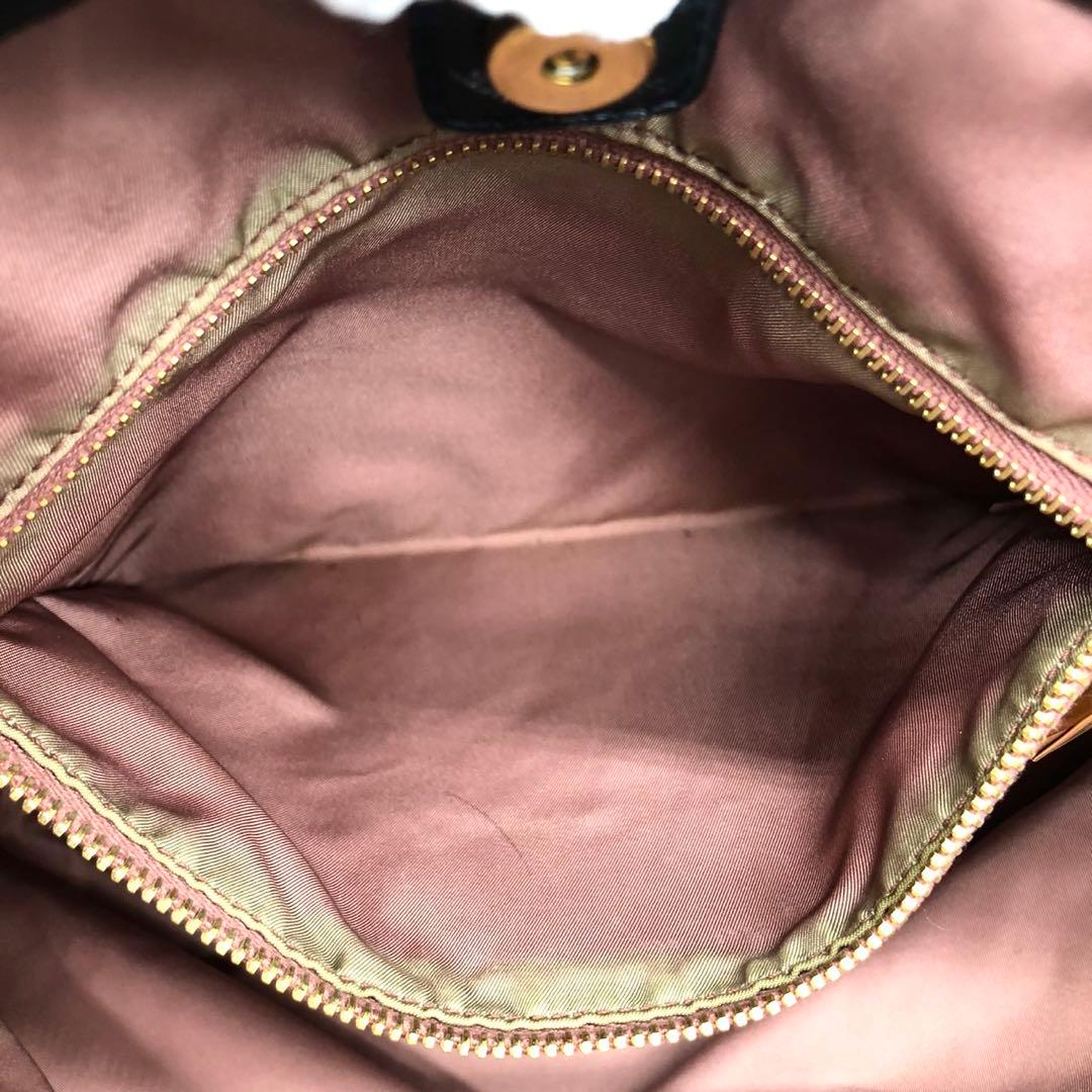 プラダ トートバッグ メタルロゴ ゴールド金具 A4可能 ナイロン レザー 黒