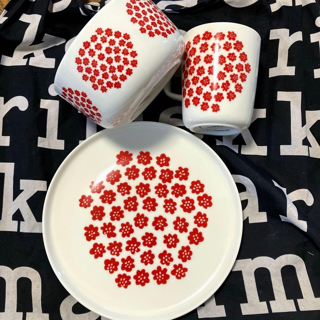 【marimekko】プケッティ　マグカップ、プレート、ボウル　3点セット