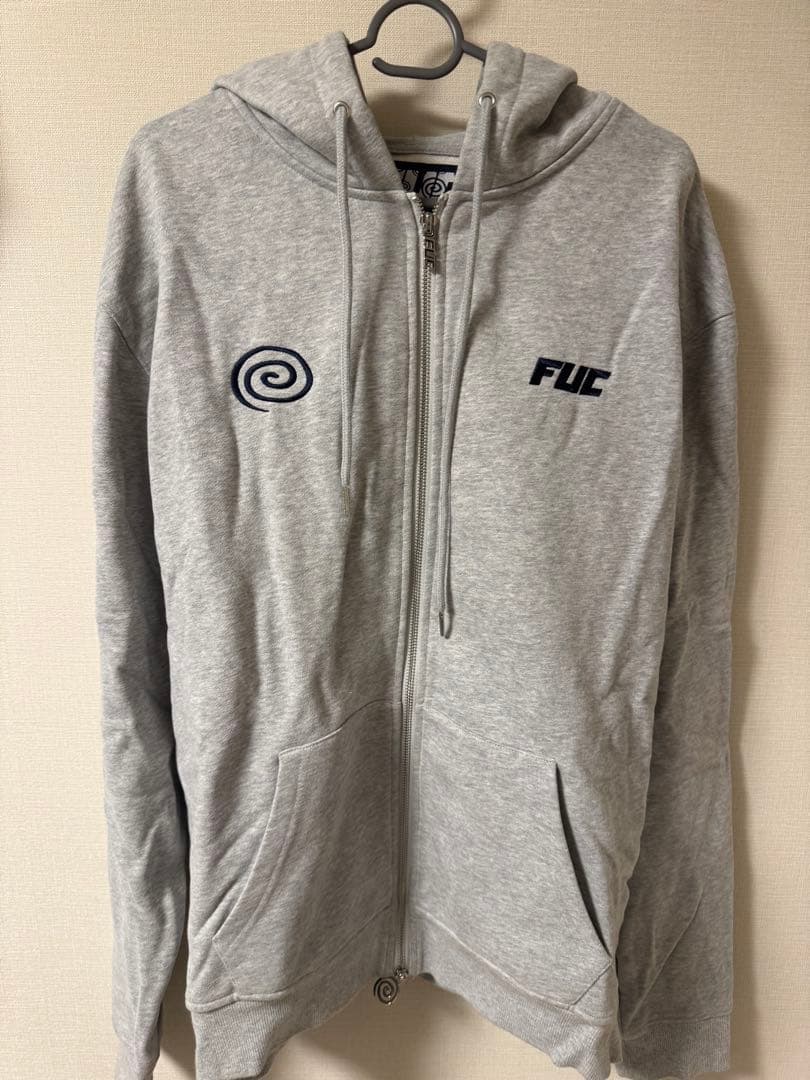 FUC×sol グレー XL ジップアップパーカー