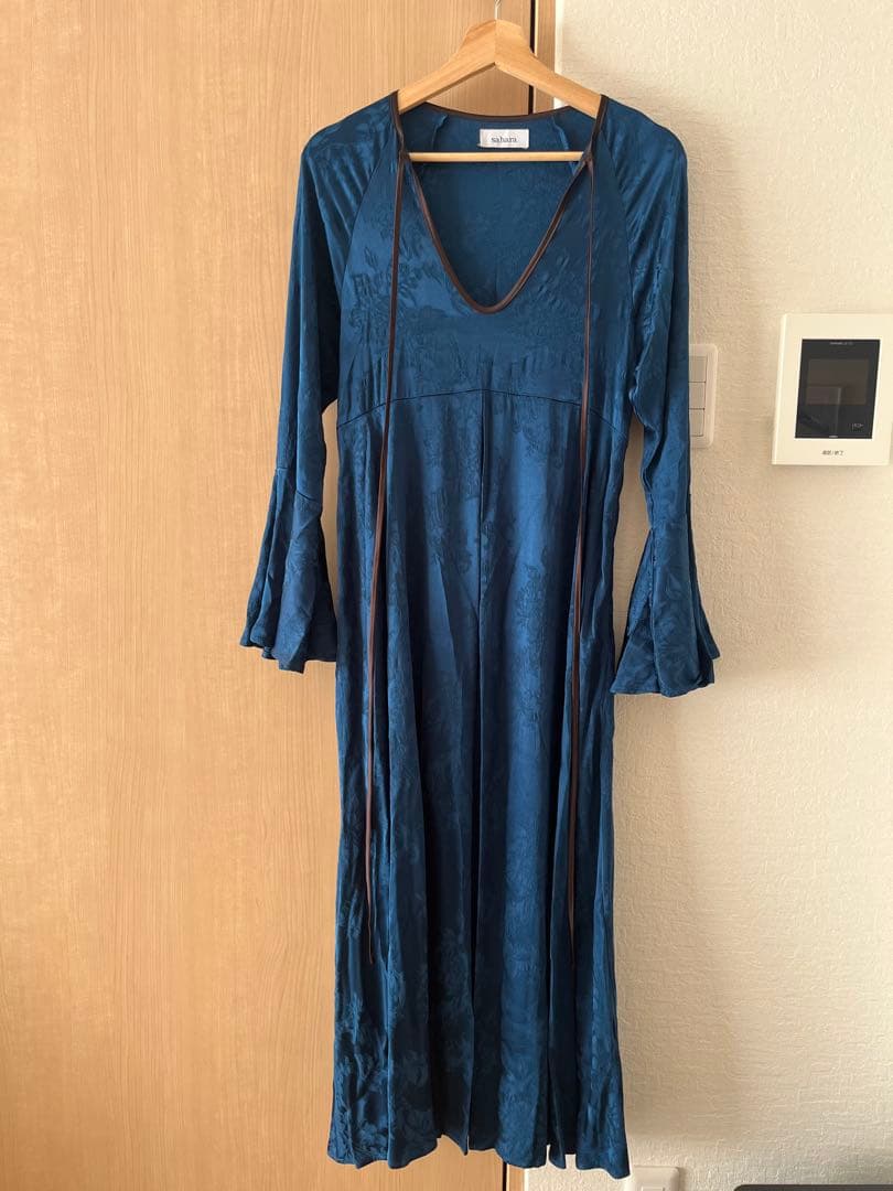 sahara marte フラワージャガードパイピングドレス