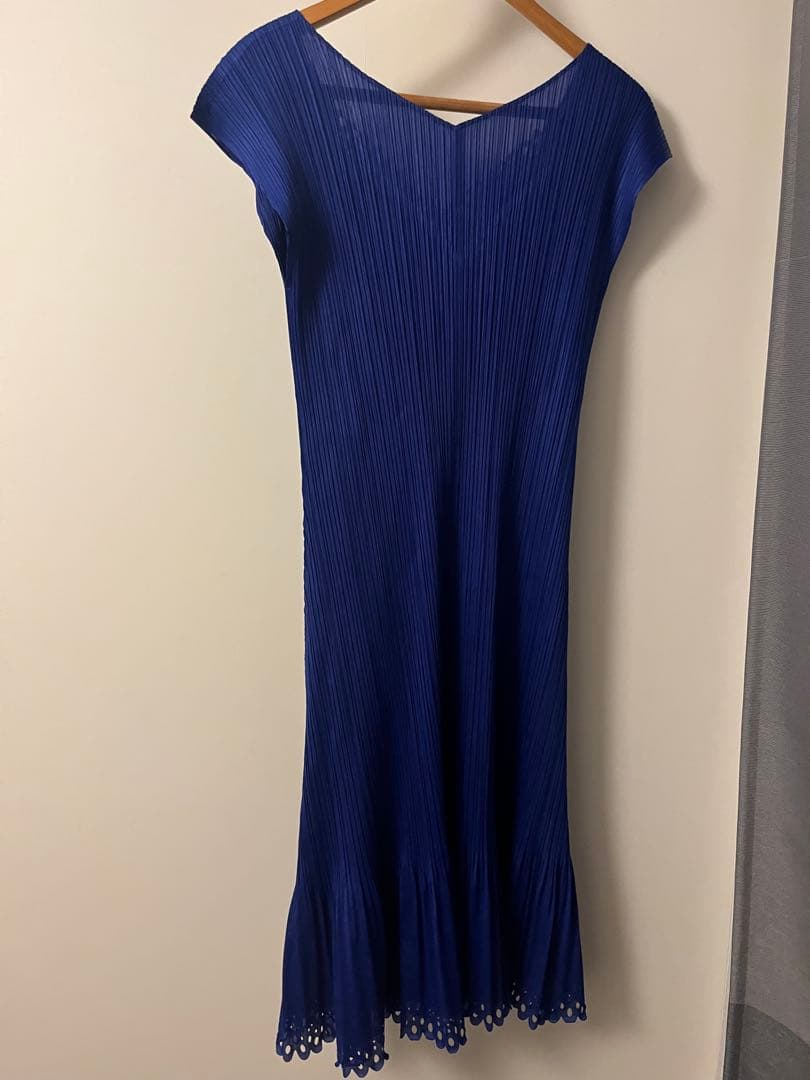 プリーツプリーズ ワンピース ブルー