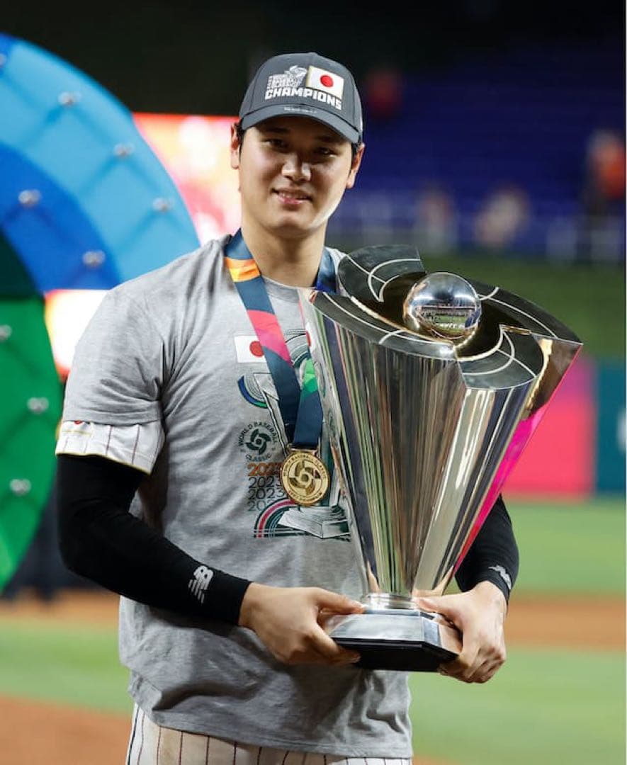 【公式・正規品】WBC侍ジャパン　チャンピオンTシャツ　選手着用　優勝記念　L