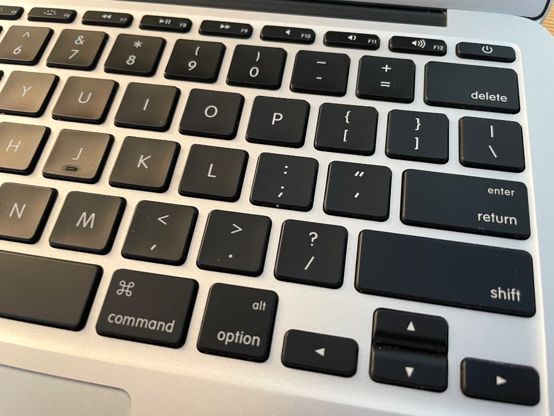 Apple MacBook Air 11インチ, Early 2015 US