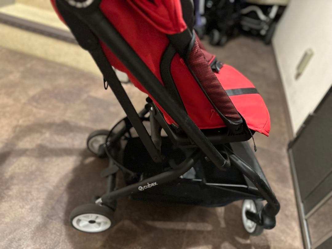 サイベックス cybex EEZY Sフェラーリモデルベビーカー レッド