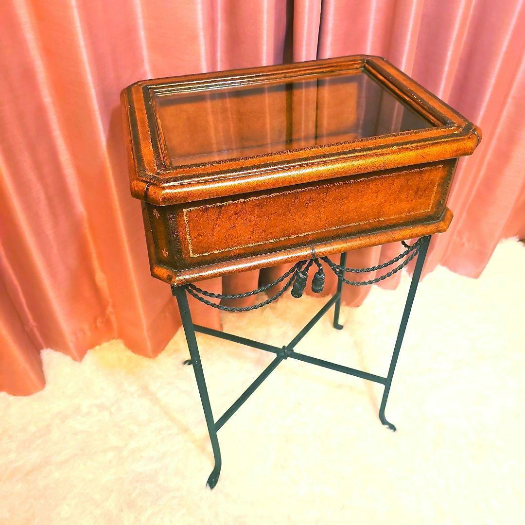 こちらの商品も早い者勝ち！　ヴィンテージ　アンティーク家具　キュリオケース