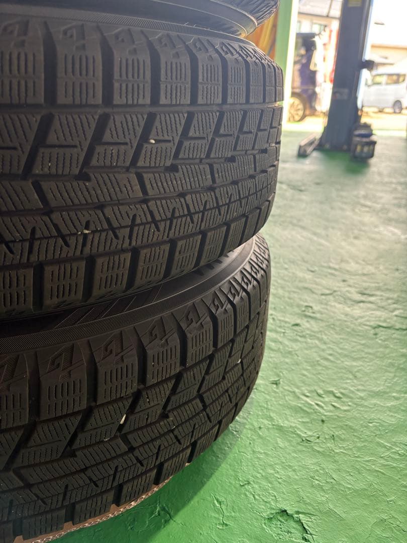 ヨコハマ195/60R17 スタッドレスタイヤ ホイールセット23年60プリウス