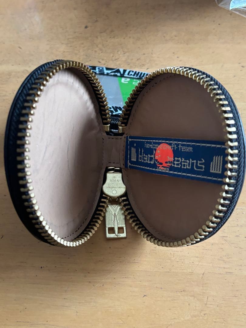 小物 blackmeans Embroidery Circle Pouch Black