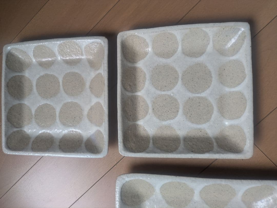 ドット模様の陶器製皿3枚セット　濱田窯　作家もの