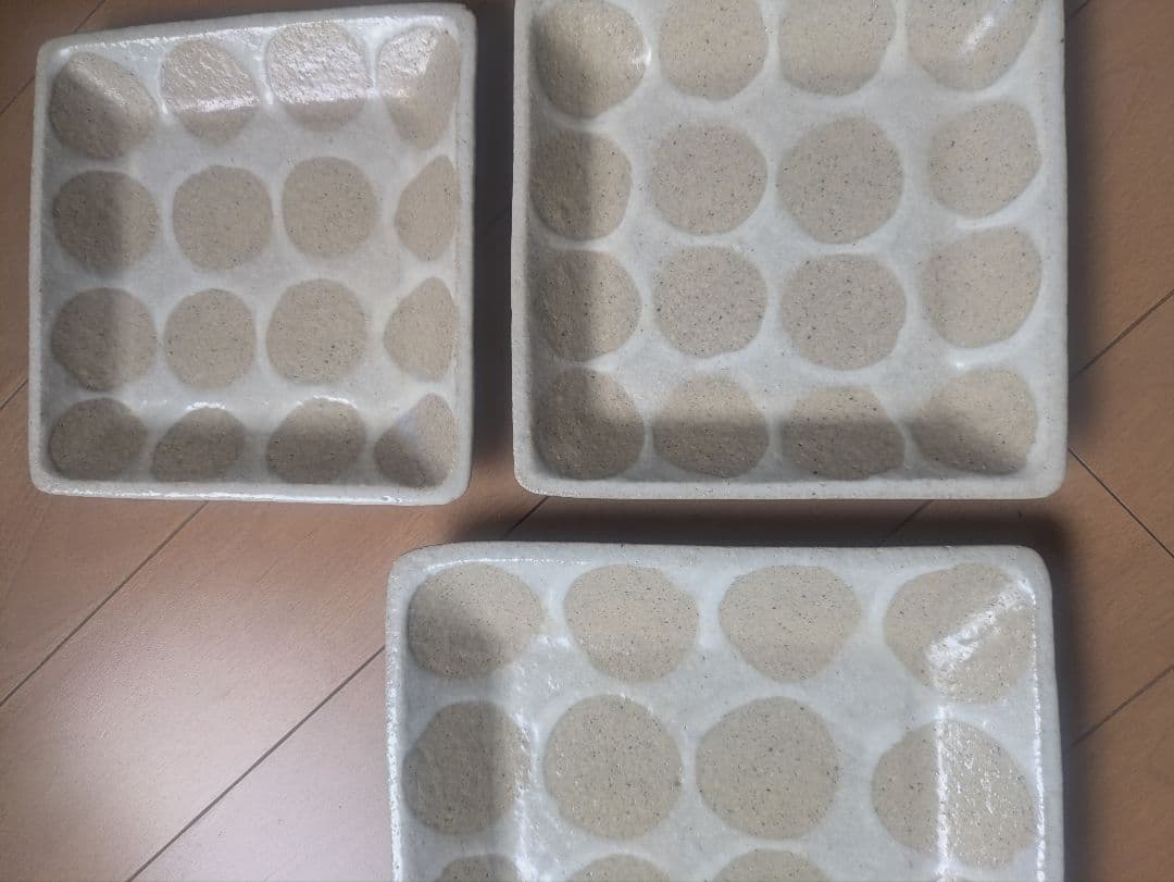 ドット模様の陶器製皿3枚セット　濱田窯　作家もの