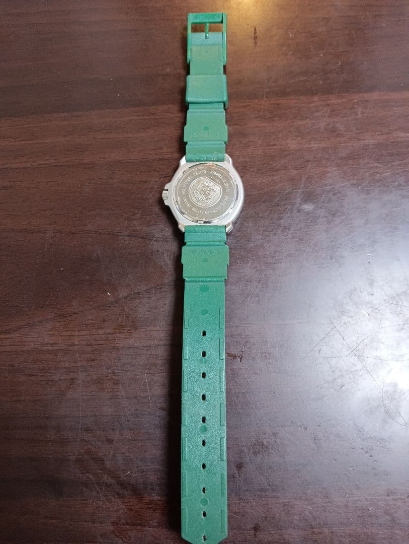 TAG Heuer プロフェッショナル　グリーン 　稼働品　372 513
