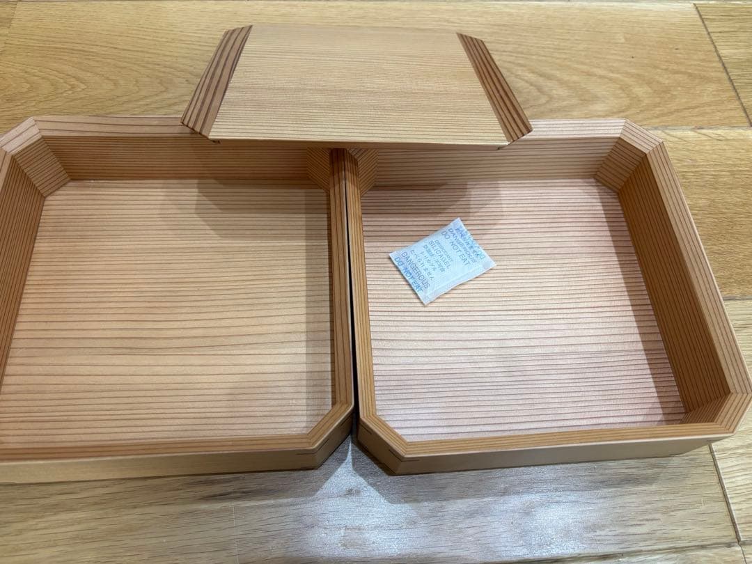 酒井航　ダブルダブルファニチャー　木製　杉重箱２段
