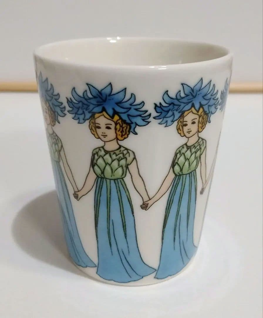 エルサベスコフ　デザインハウス　ストックホルム　コーンフラワー