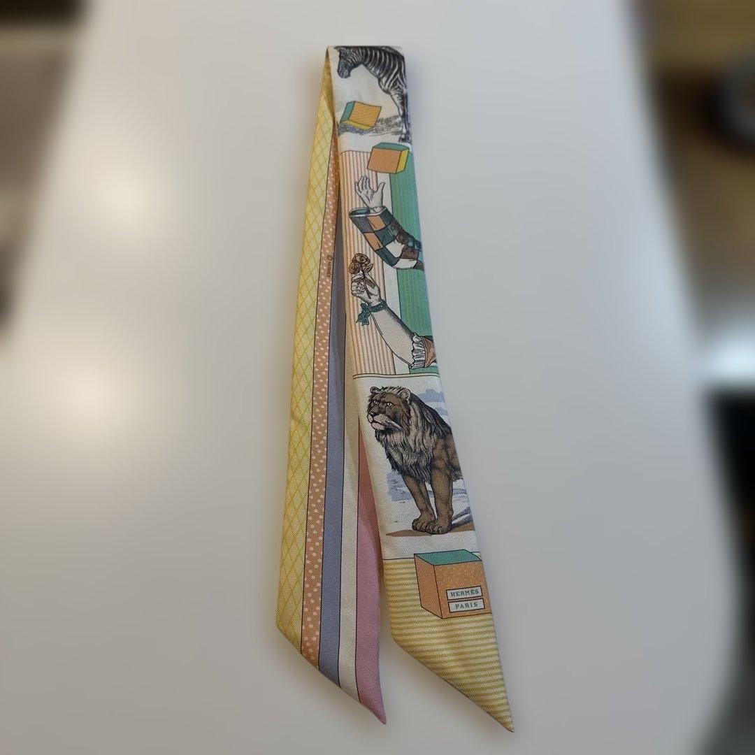 ビスケ様用 エルメス 美品ツイリー