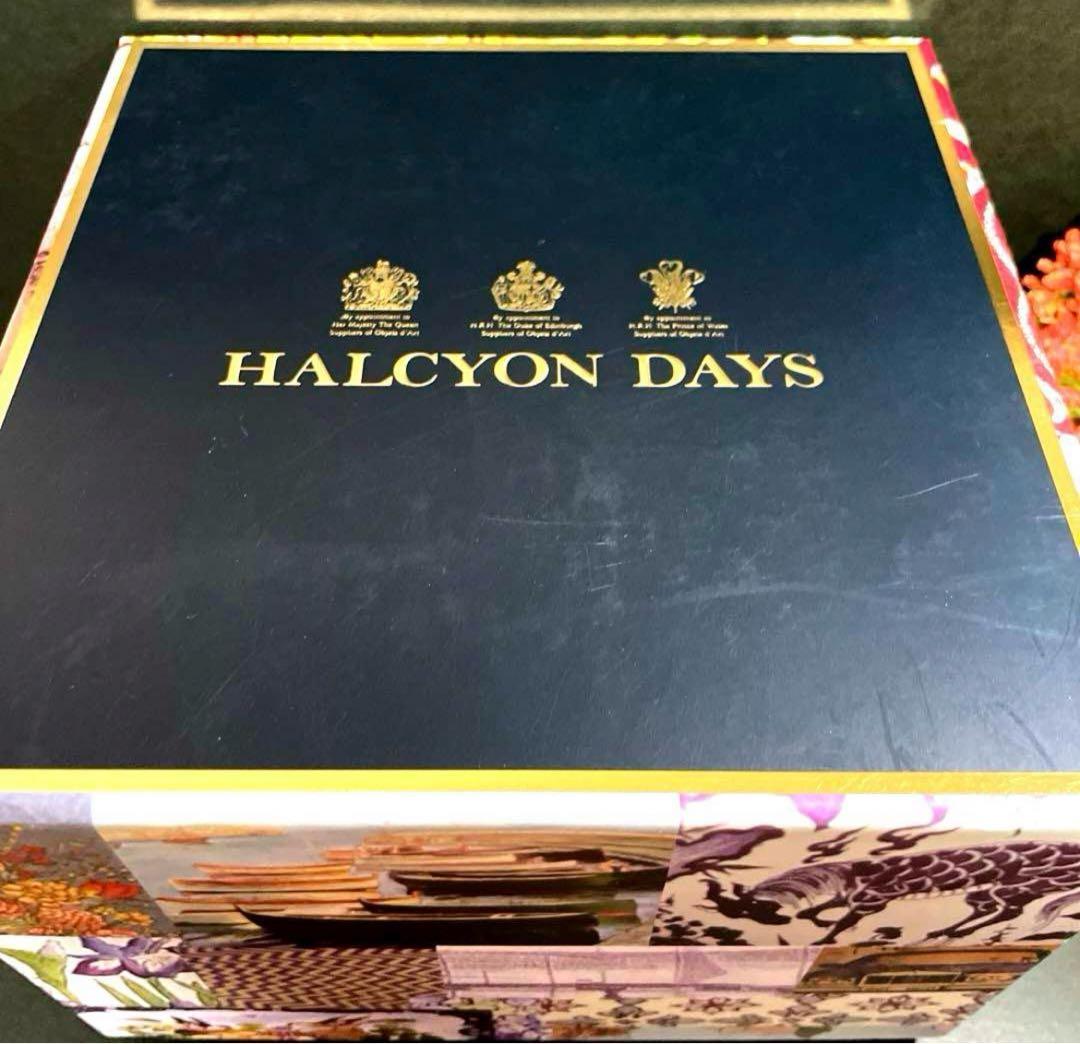 新品　ハルシオンデイズ　ティーフォーワン　エリザベス女王　チャールズ国王　紋章