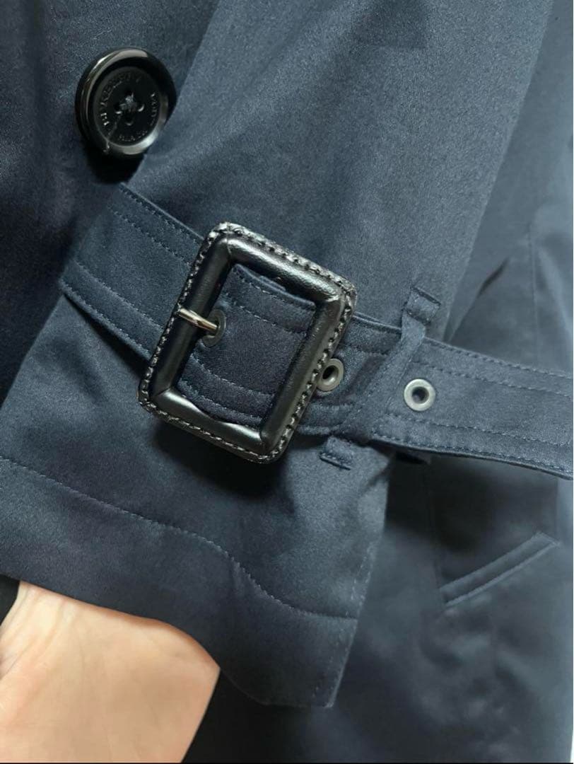 Burberry Black LabelのMサイズトレンチコート