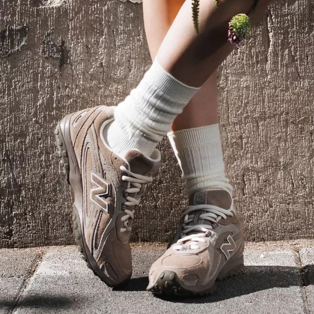 靴 New Balance 204L Mushroom 24.0cm