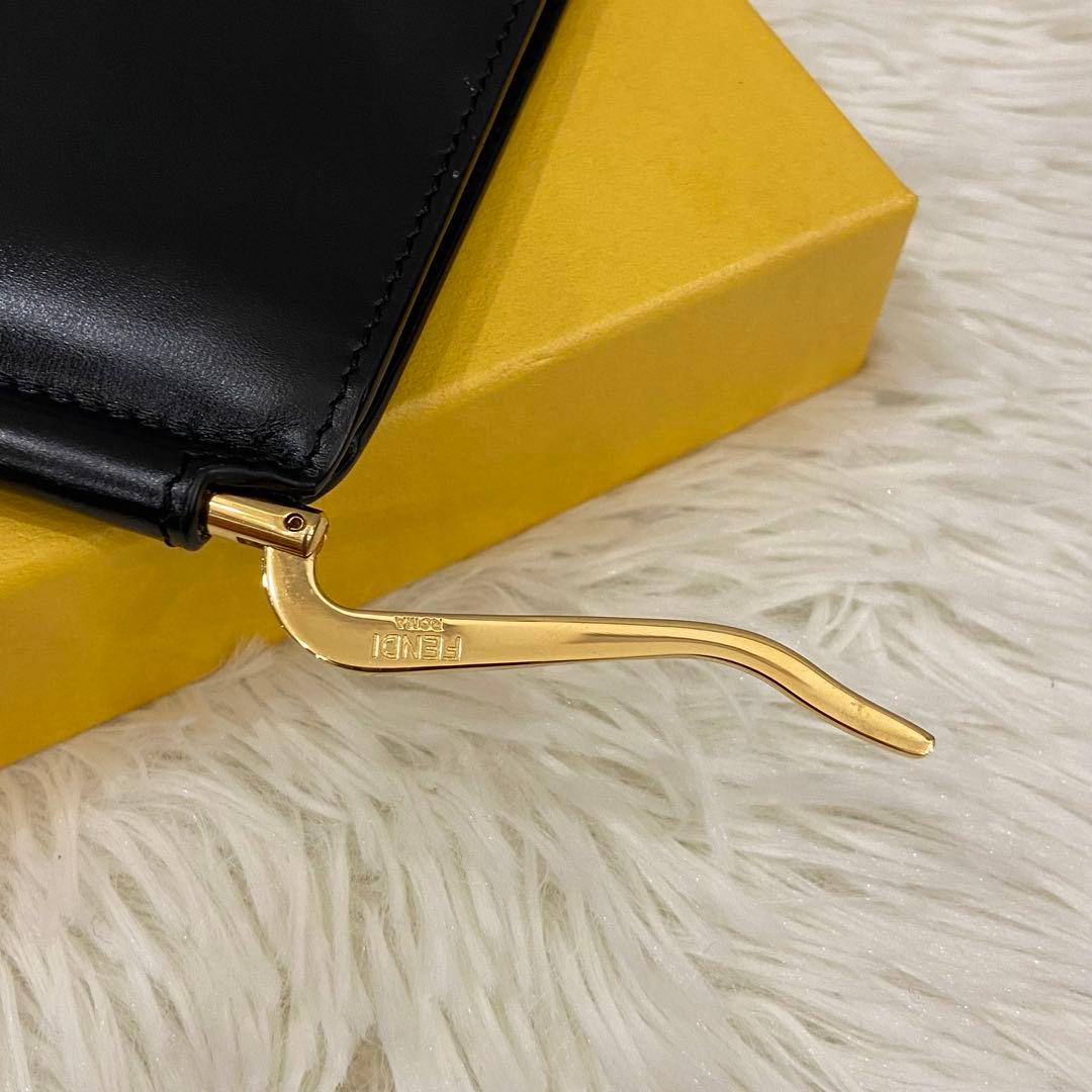 ⭐️未使用級⭐️　FENDI　FFロゴ　マネークリップ　折り財布　ブラック　レザー