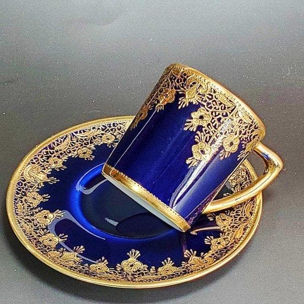 初期オールドノリタケ　メープルリーフ印　金盛上藍線帯華装飾紋　カップ　ソーサー