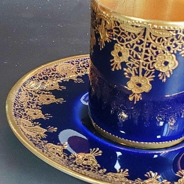 初期オールドノリタケ　メープルリーフ印　金盛上藍線帯華装飾紋　カップ　ソーサー