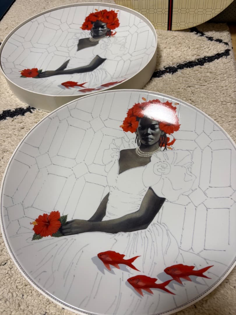 【新品】カリブ女性が描かれた希少アートプレート 30cm × 2枚セット