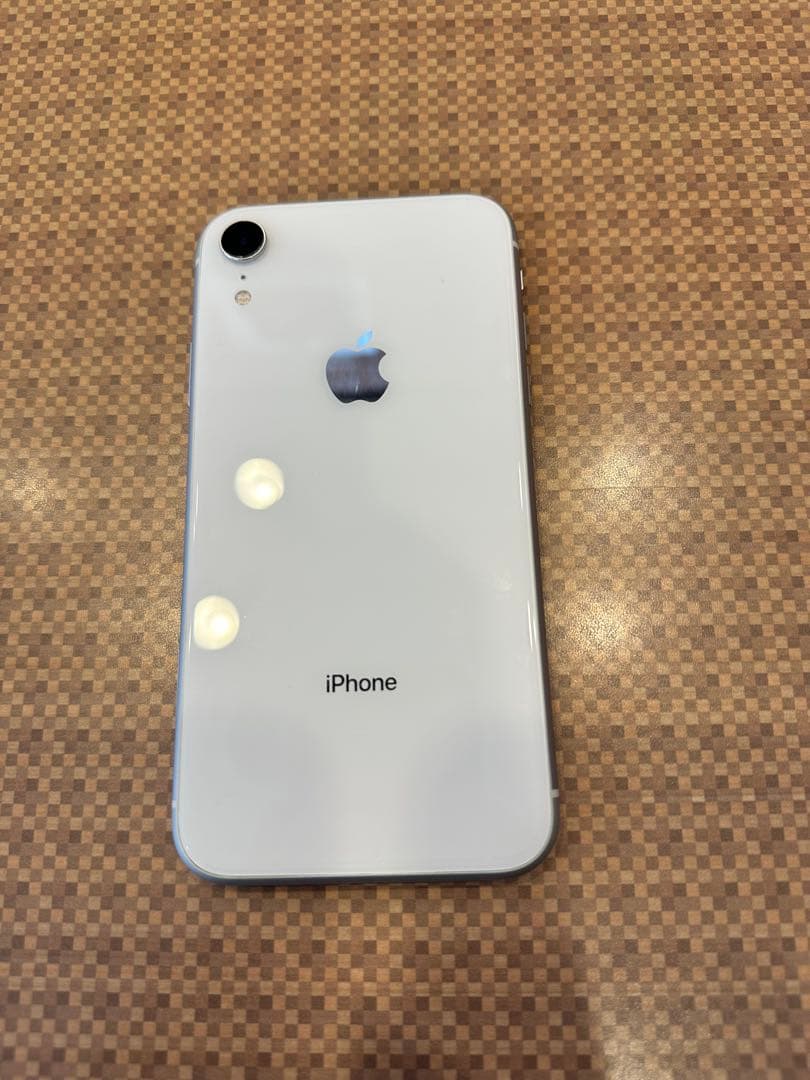 Apple iPhone XR ホワイト 本体