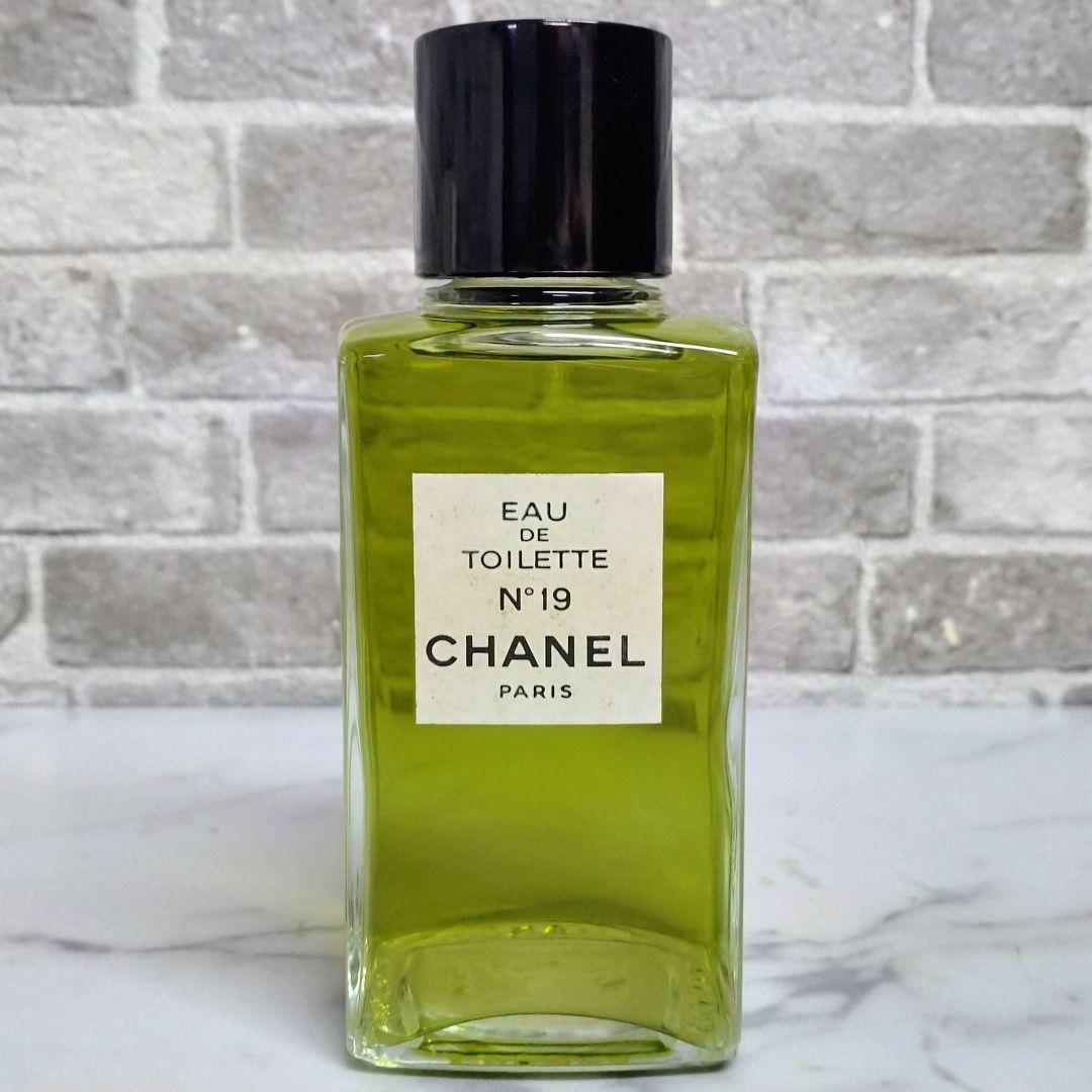 CHANEL シャネル No19 オードトワレ 200ml 未使用品