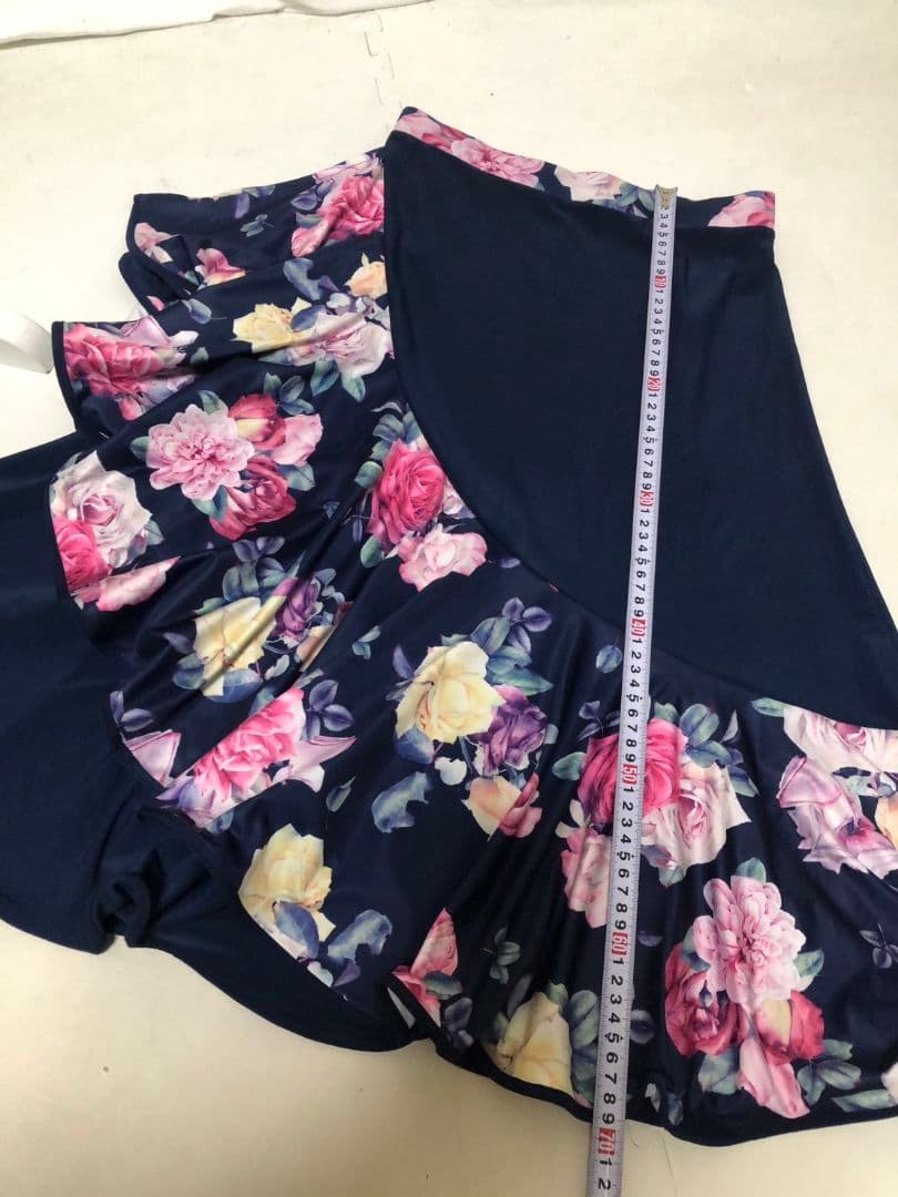 社交ダンス練習着レッスン着パーティ。未使用品レイリーナ花柄上下セットアップドレス