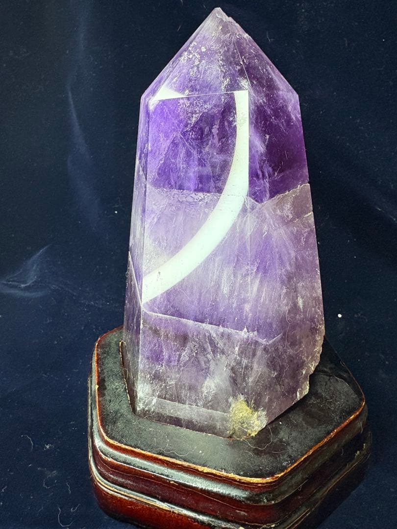 緊急値下げ！！☆アメジスト☆ ポイント型置物 木製台座付き 六角柱 紫水晶