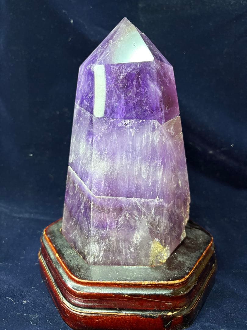 緊急値下げ！！☆アメジスト☆ ポイント型置物 木製台座付き 六角柱 紫水晶