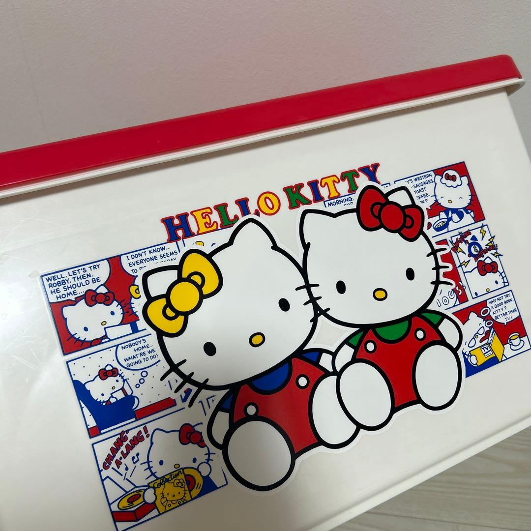 ハローキティ　天馬衣装ケース