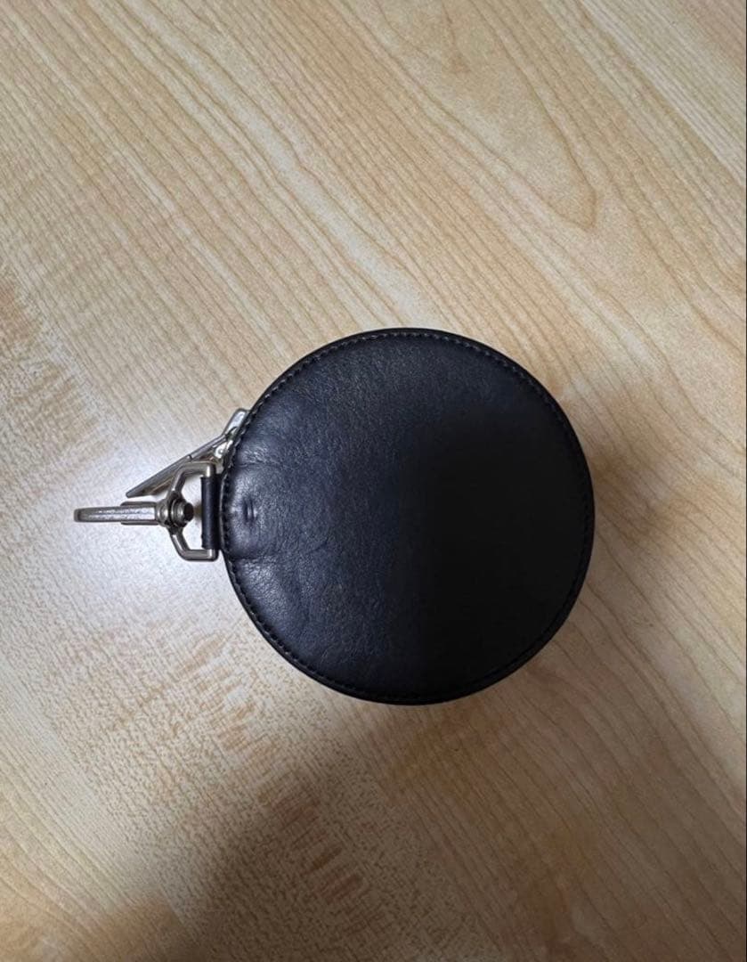 小物 black means