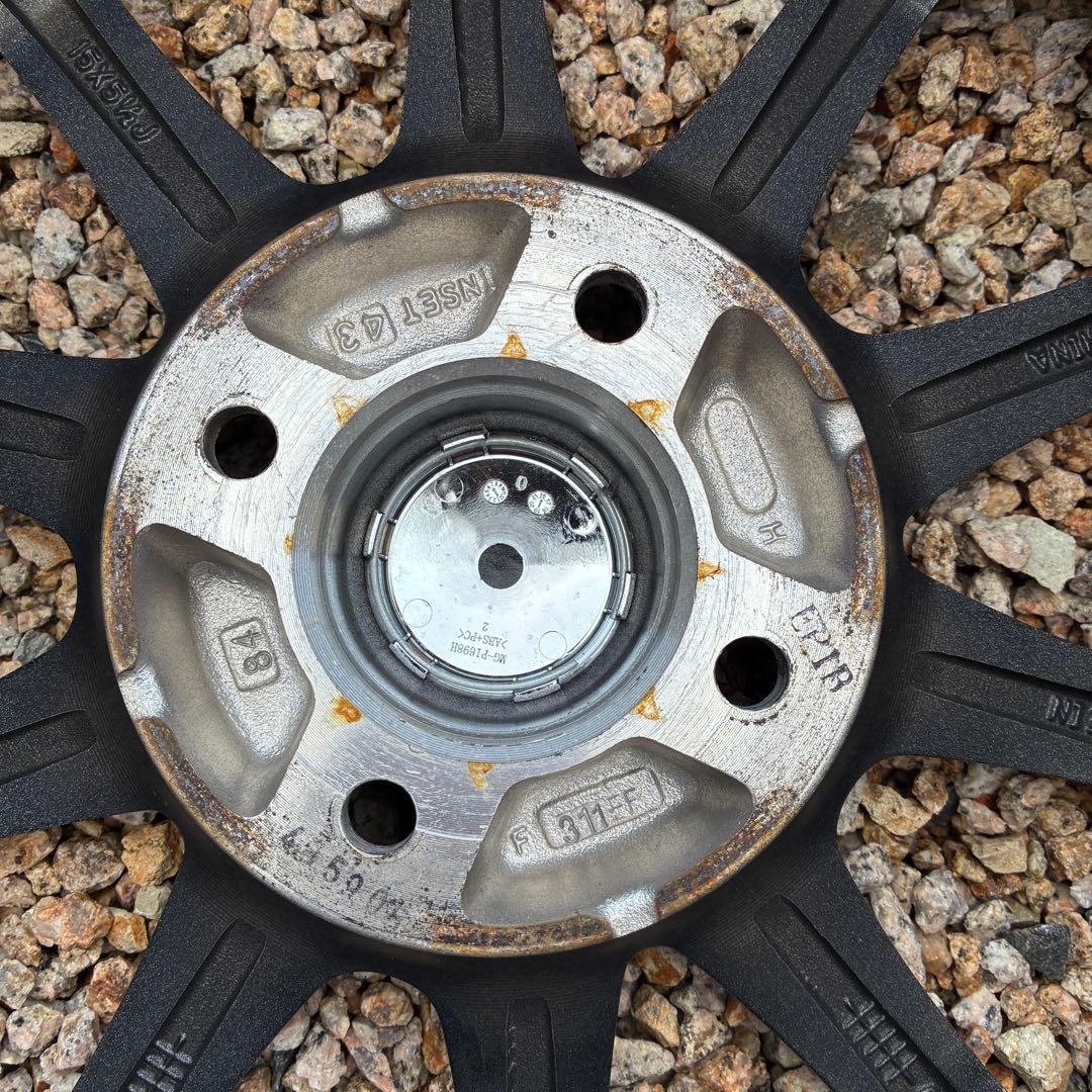 【送料込】スタッドレスタイヤ 175/65 R15 4本ホイール付き