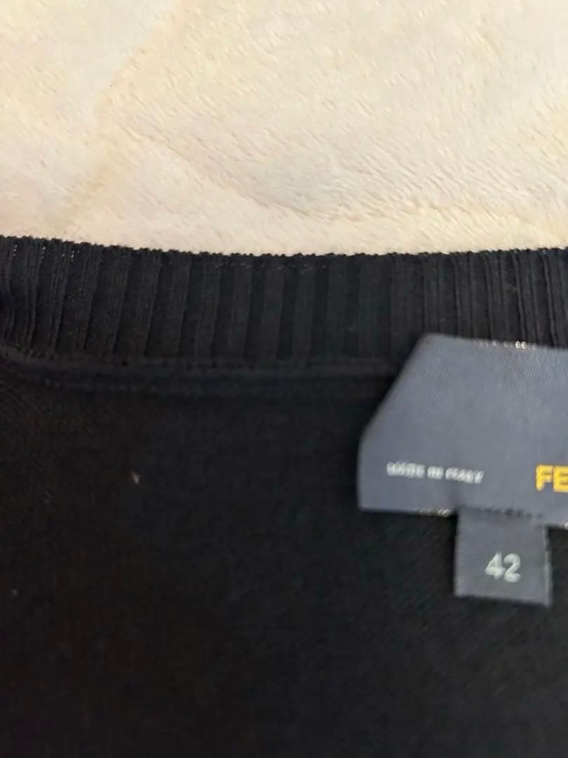 FENDI フェンディ　ニット　半袖　リアルファー