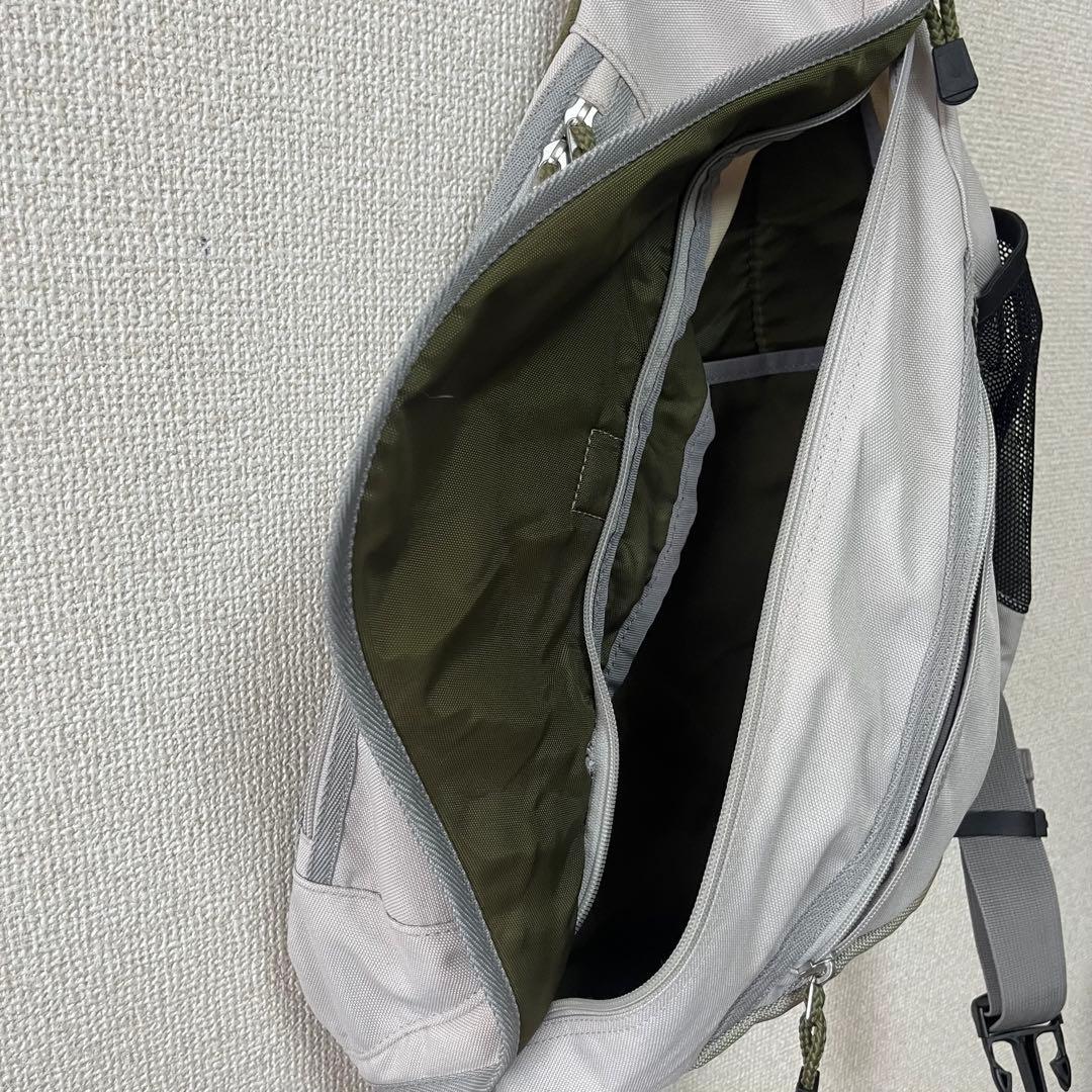 old nike ナイキ グレー カーキ　メッセンジャーバッグ 古着 y2k
