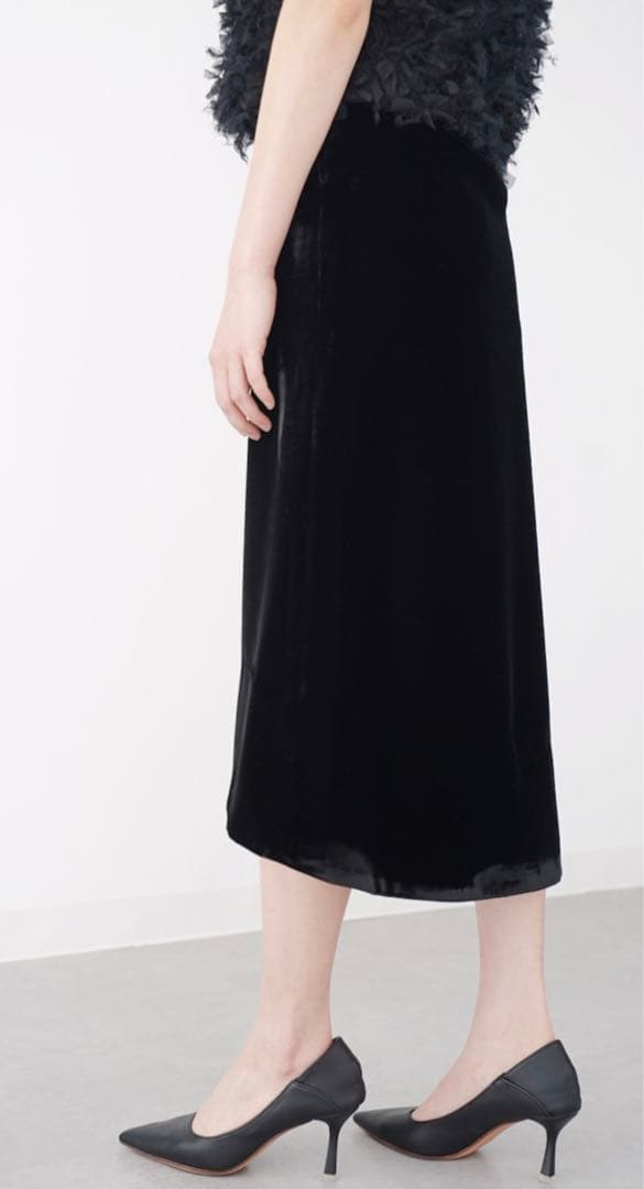 タグ付き新品　SHE Tokyo Odile velvet 36