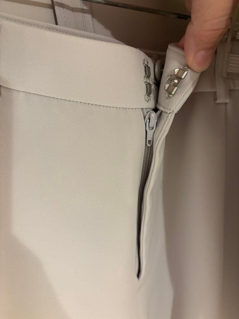 スーツカンパニー　レディース　パンツスーツ　ノーカラージャケット